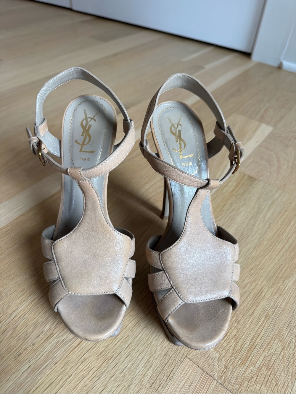 Yves Saint Laurent Nude Leather T-Strap Heeled Sandals